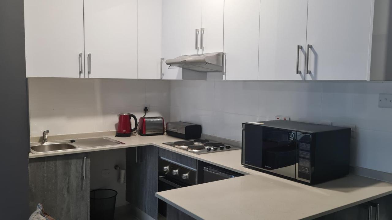 Sarona Studio F103 Габороне Екстериор снимка